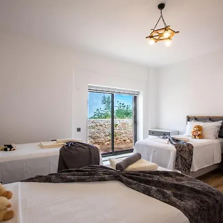 Villa Deniz Ve Orman Manzarali Sifir Esyali Saunali Lueks Kas