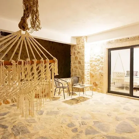 Villa Deniz Ve Orman Manzarali Sifir Esyali Saunali Lueks Kas